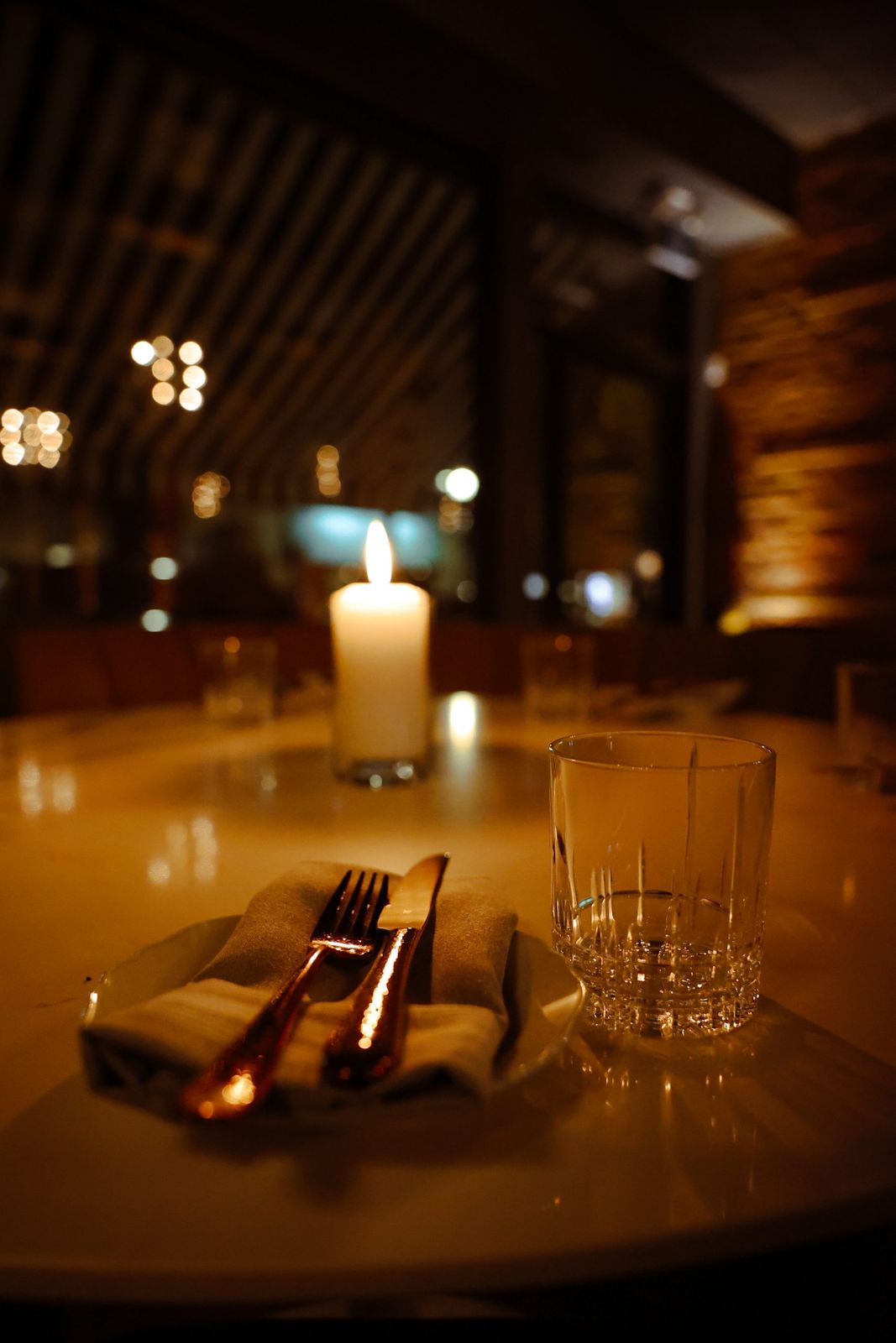 Candlelit table at Ce Soir